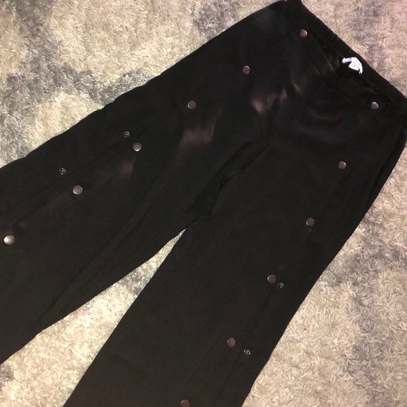 Button up pants - Picture 3 of 3